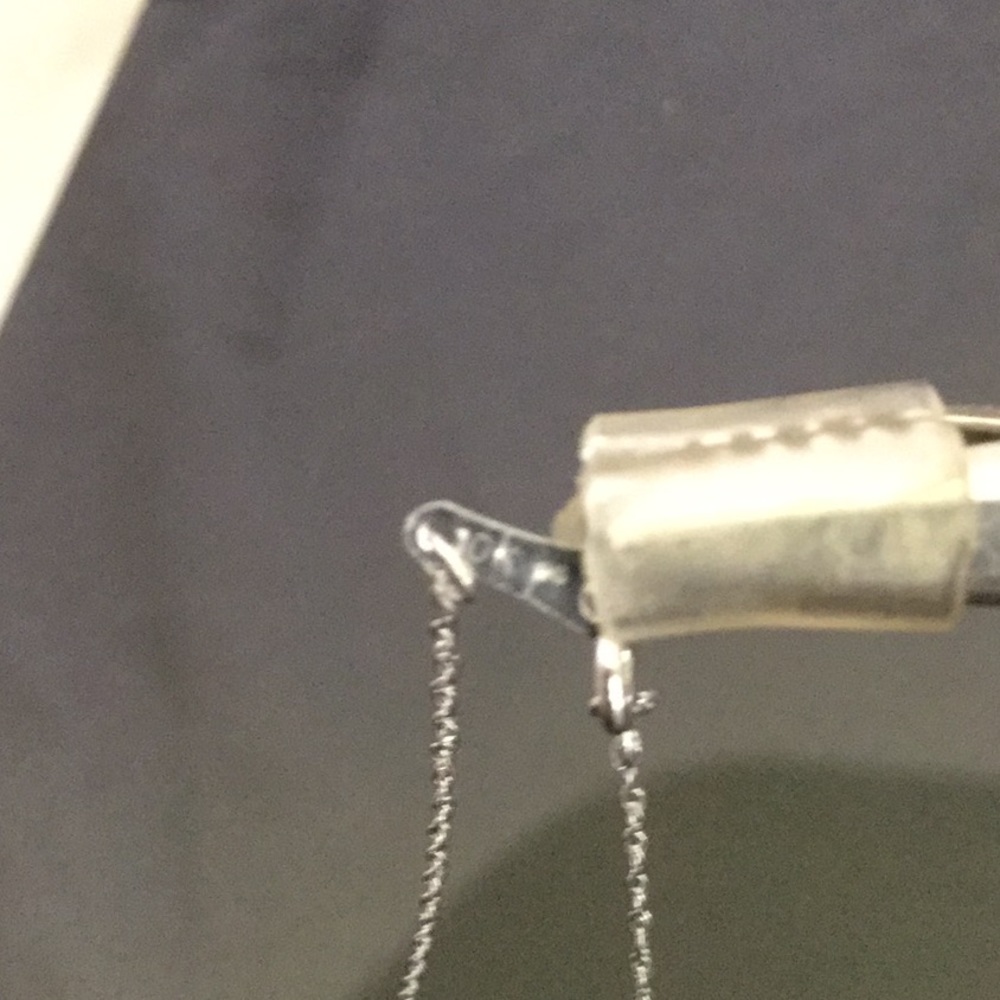 18”10KWhiteNecklaceW/.925Pendant&SS FlowerBfly10K - Picture 7 of 7